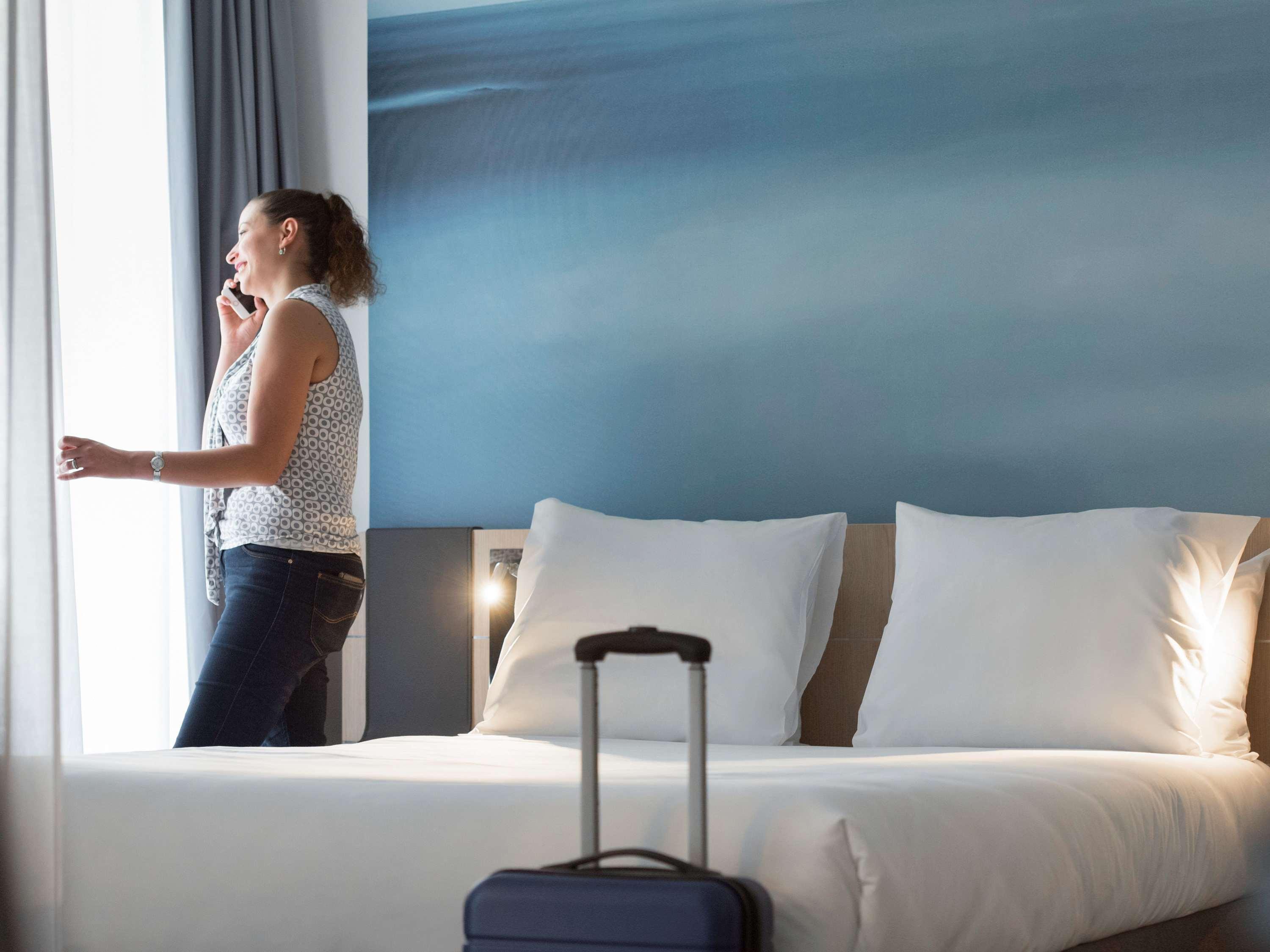 Novotel Charleroi Centre Экстерьер фото