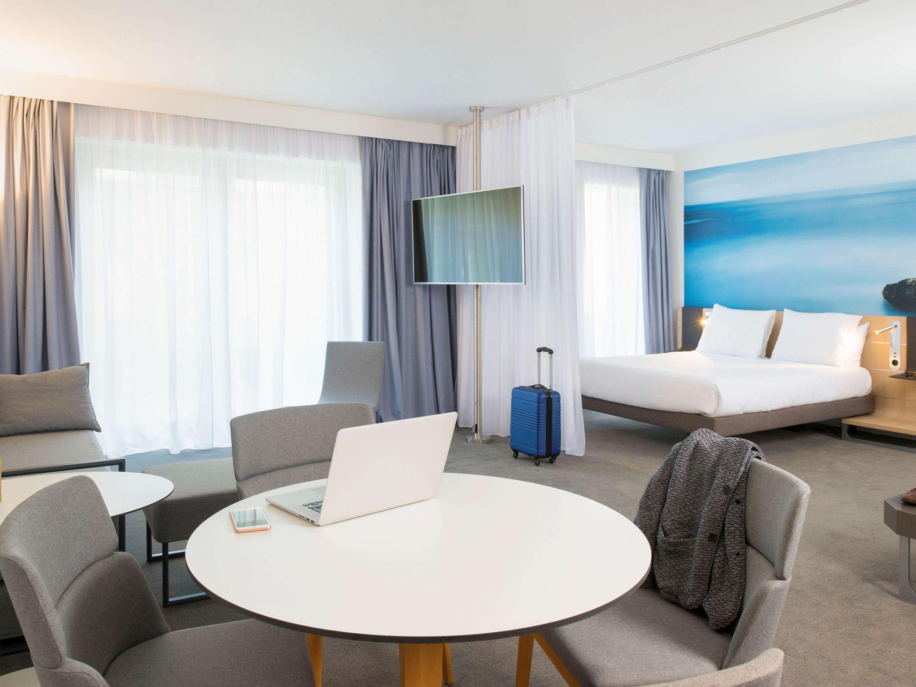 Novotel Charleroi Centre Экстерьер фото