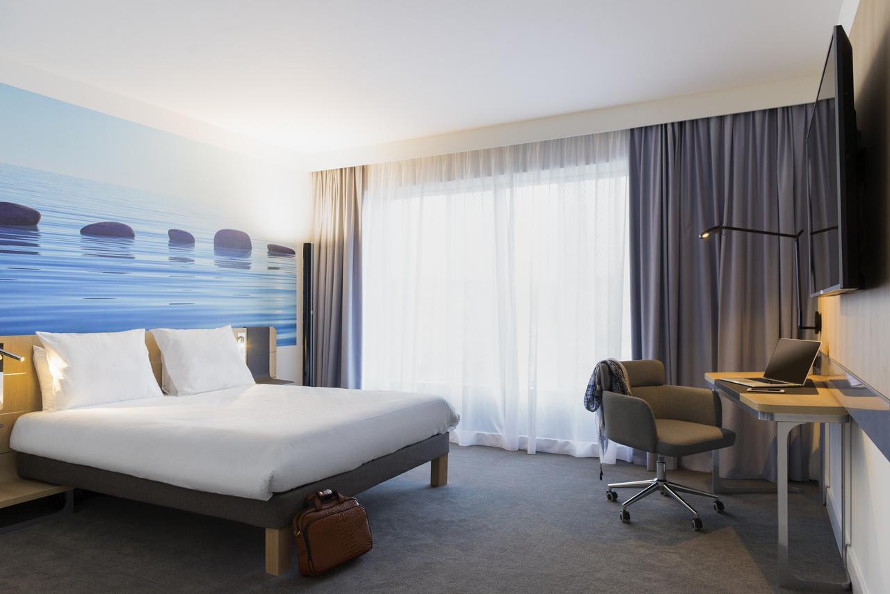Novotel Charleroi Centre Экстерьер фото