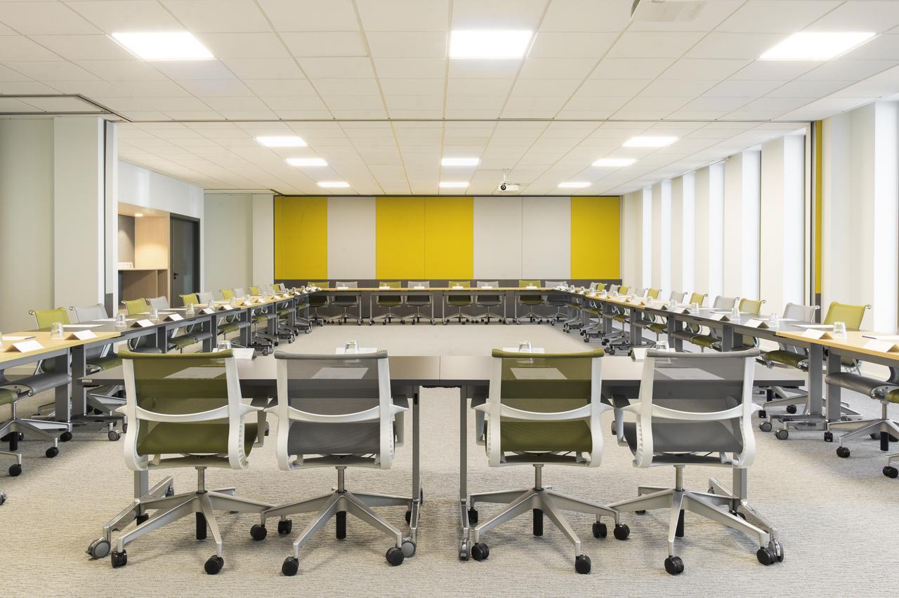 Novotel Charleroi Centre Экстерьер фото